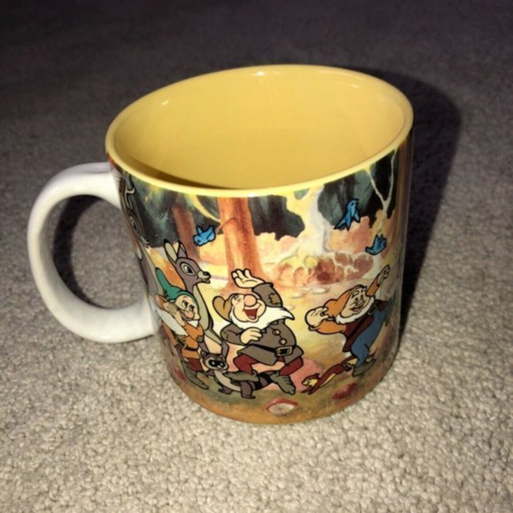 Snow White and‎ the Seven Dwarfs Disney Coffee Mug Cup